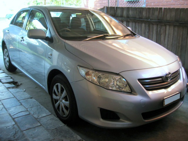 2007_Toyota_Corolla_(ZRE152R)_Ascent_sedan_01