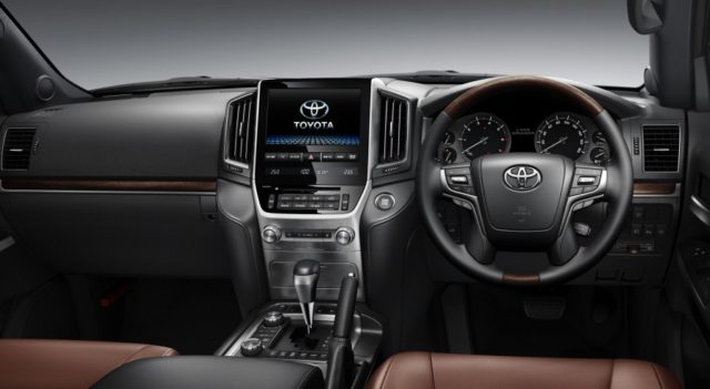 2016-Toyota-Land-Cruiser-facelift-launched-interior-press-image-900x494